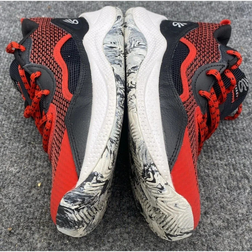 Under Armour Curry 3Z 24 Youth Basketball Shoes Black Red Size 3Y (3027628-003)